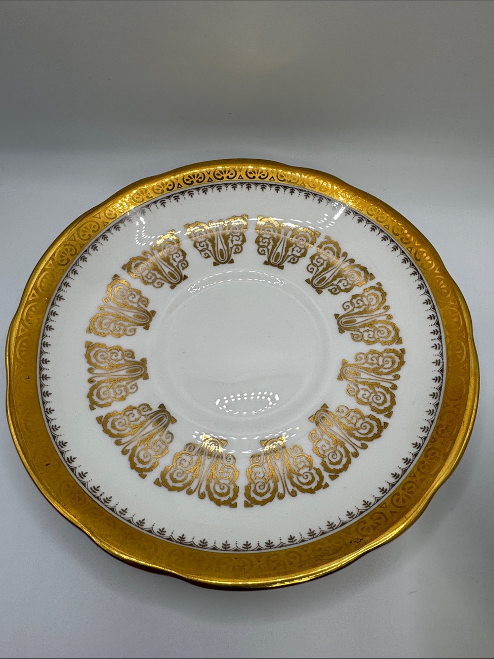 Vintage EB Foley Heavy Gold Butterfly Teacup & Saucer Set - Picture 4 of 5